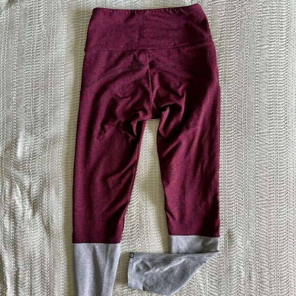 Onzie Two-Tone Leggings – heathered Burgundy & gray – Size Small - Picture 1 of 2
